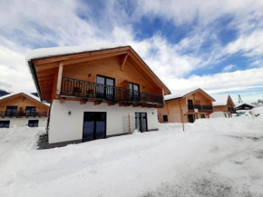 Holiday Home Haushälfte Alpenchalets by Interhome